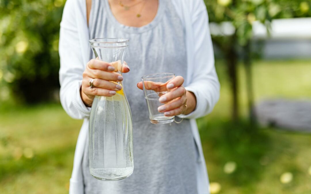 Carafe filtrante : 4 avantages et inconvénients à son utilisation